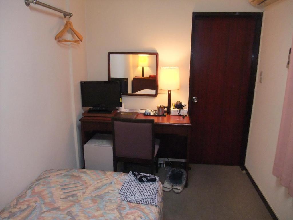 Hotel New Takahashi Takezono Цукуба Номер фото